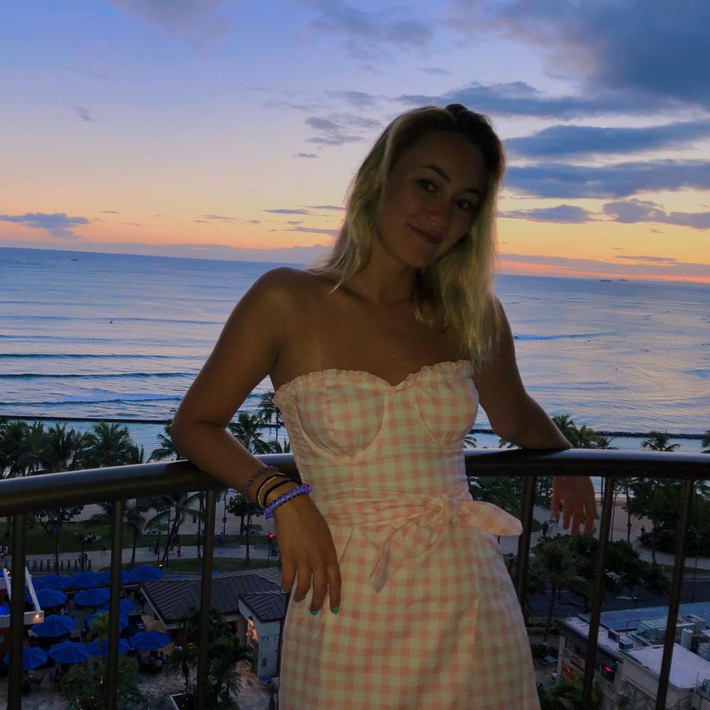 Meet your Posher, Dana